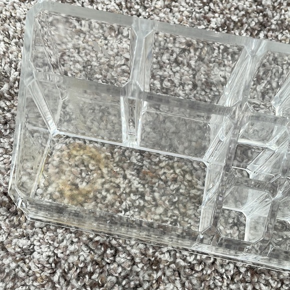 Acrylic makeup organizer/ container/holder (clear plastic) - Picture 2 of 4